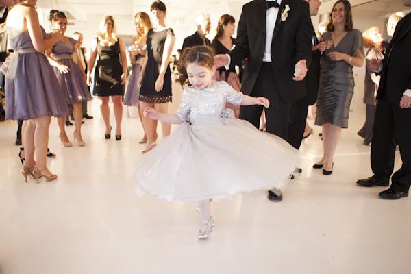 elegant wedding at Studio450 in New York, photo by Karen Hill Photography | via junebugweddings.com elegant wedding at Studio450 in New York, photo by Karen Hill Photography | via junebugweddings.com