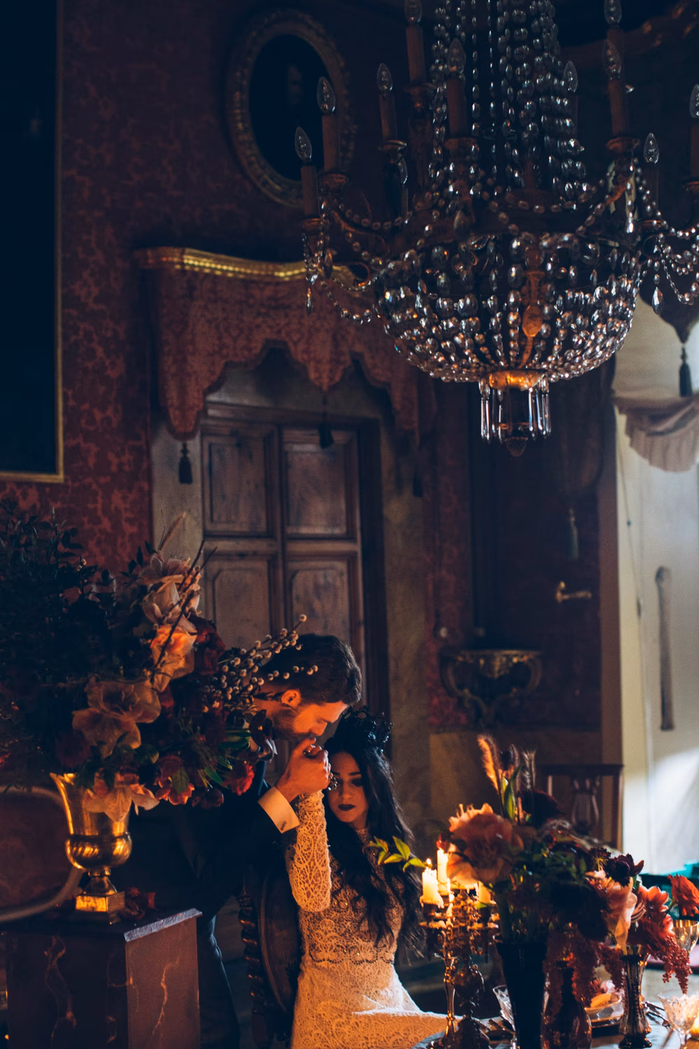Italian-Gothic-Wedding-Inspiration-at-Villa-Di-Maiano-Stefano-Santucci-054