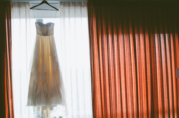 laid-back summer wedding with photos by Amanda Marie Studios | via junebugweddings.com laid-back summer wedding with photos by Amanda Marie Studios | via junebugweddings.com
