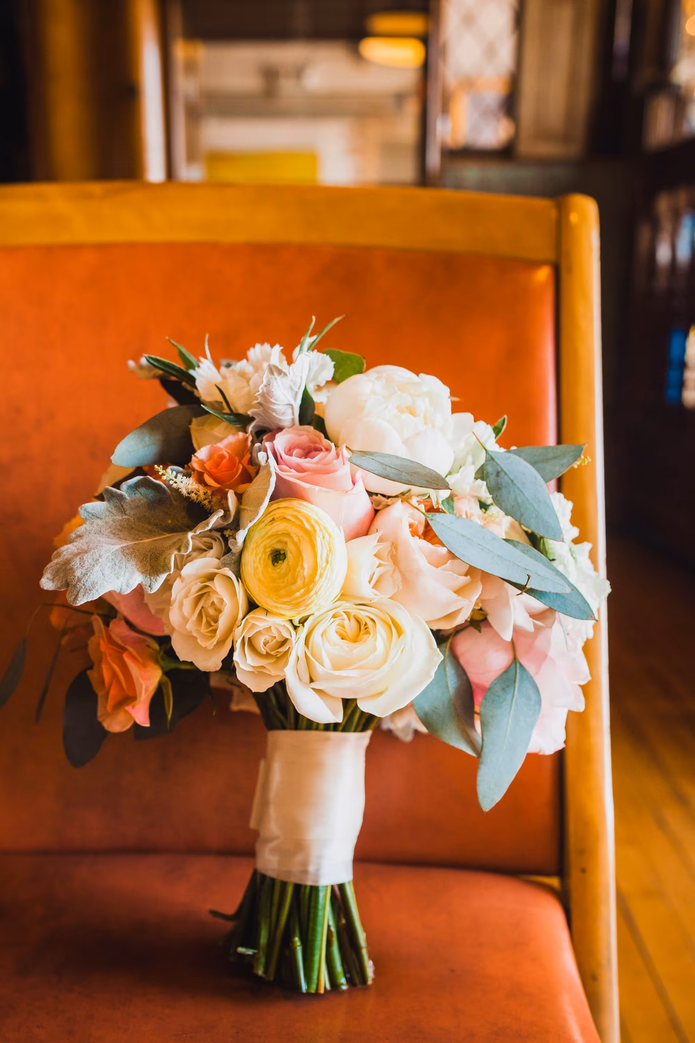 Vintage-Chicago-Wedding-at-Salvage-One (15 of 31)