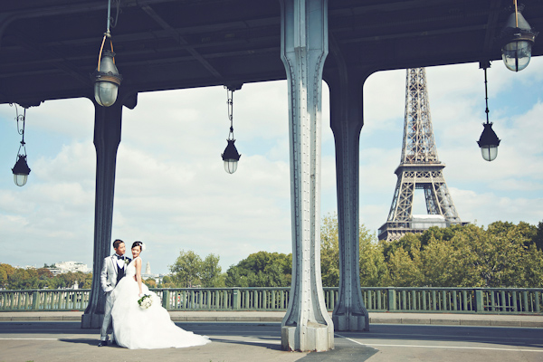 Paris destination wedding at the Westin Vendome, photo from The Mou Studio | via junebugweddings.com (24)
