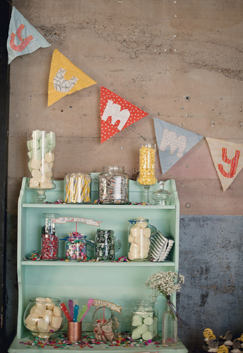 colorful wedding at Hickory Street Annex in Dallas, Texas - photos by Nine Photography | junebugweddings.com colorful wedding at Hickory Street Annex in Dallas, Texas - photos by Nine Photography | junebugweddings.com