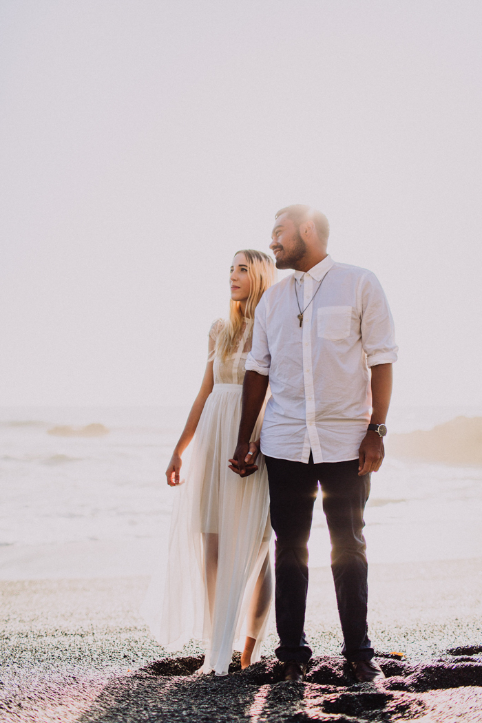 adventurous-shelter-cove-engagement-shoot-inspiration-15