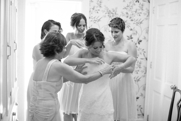 wedding at Legare Waring House in Charleston, South Carolina, photo by Paige Winn Photo | via junebugweddings.com wedding at Legare Waring House in Charleston, South Carolina, photo by Paige Winn Photo | via junebugweddings.com