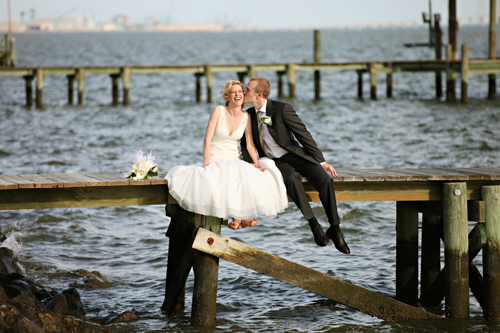 Grey and cream seaside wedding in Newport News, VA, photos by Whitebox Weddings via junebugweddings.com Grey and cream seaside wedding in Newport News, VA, photos by Whitebox Weddings via junebugweddings.com