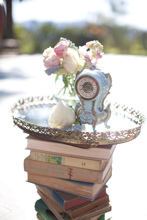 Alice in Wonderland wedding inspiration, Newhall Mansion, Touch of Gold Events, Wisteria Lane Floral Design Studio and Becca Rillo Photography | via junebugweddings.com Alice in Wonderland wedding inspiration, Newhall Mansion, Touch of Gold Events, Wisteria Lane Floral Design Studio and Becca Rillo Photography | via junebugweddings.com