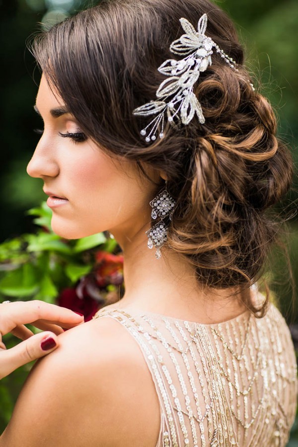 Berry-Wine-Wedding-Inspiration-Dina-Chmut-1-of-38-600x900