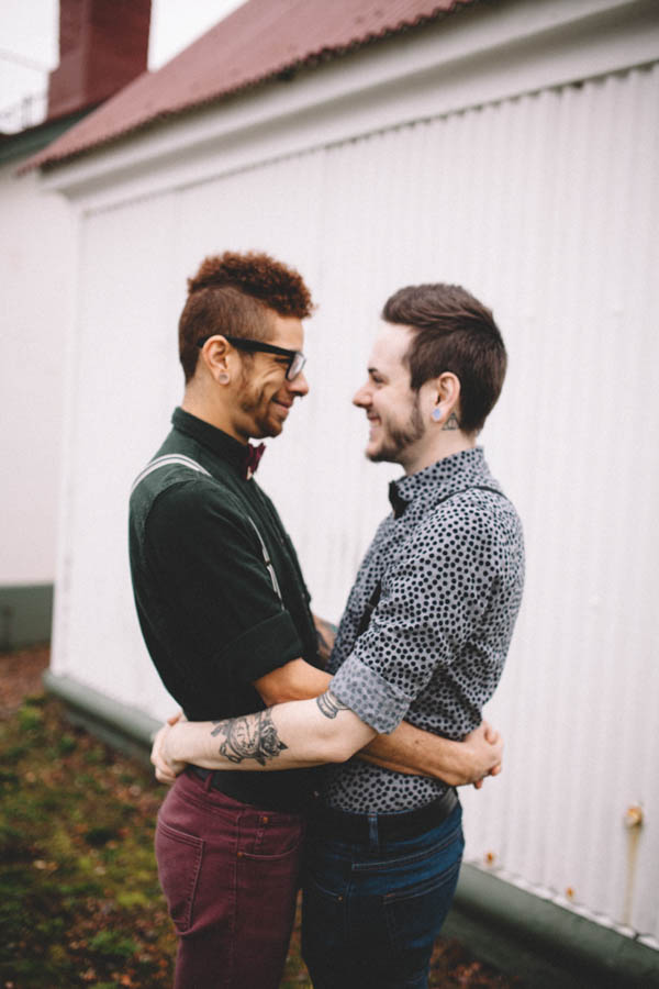 Sweetest-Seattle-Street-Art-Engagement-Julia-Kinnunen-Photography-4
