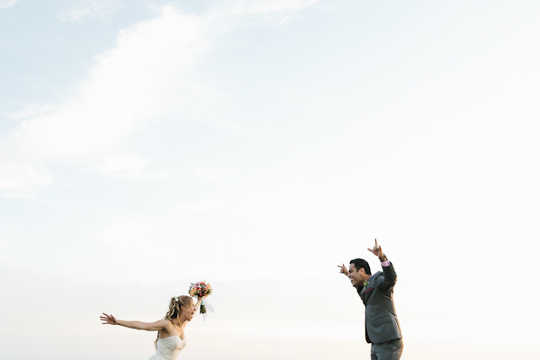 hilarious wedding photo by Jessica Hill of A Brit and A Blonde | via junebugweddings.com hilarious wedding photo by Jessica Hill of A Brit and A Blonde | via junebugweddings.com