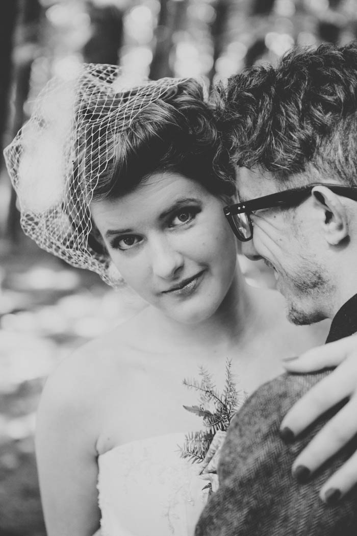 intimate-fall-backyard-wedding-in-columbus-ohio-little-blue-bird-photography-15