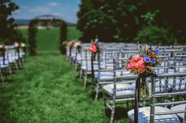 West Virginia countryside estate with photos by The Oberports | via junebugweddings.com West Virginia countryside estate with photos by The Oberports | via junebugweddings.com