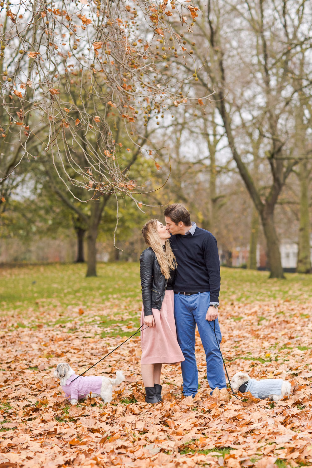 Sweet-Anniversary-Session-Streets-of-London-Marianne-Taylor (13 of 16)