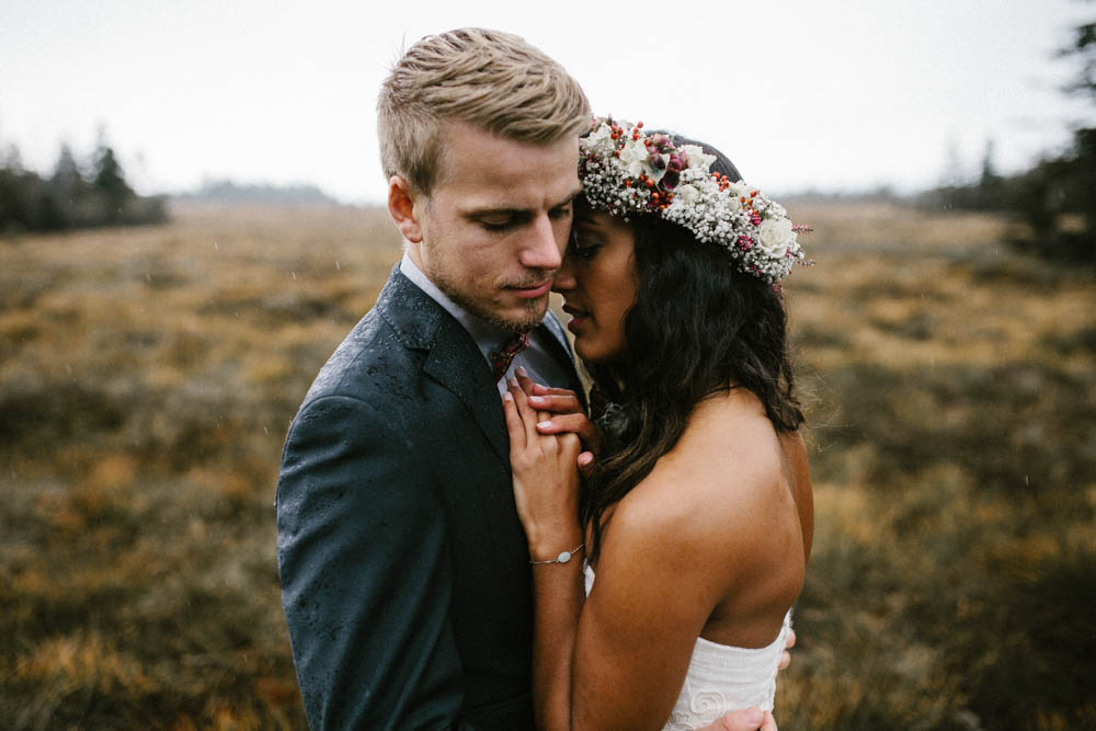Dreamy-Wedding-Photo-Shoot-in-the-Rain-Kevin-Klein-2