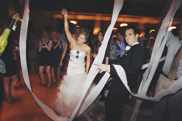 modern elegant gold and black wedding at Legend at Bergamont, photo by DWJohnson Studio | via junebugweddings.com modern elegant gold and black wedding at Legend at Bergamont, photo by DWJohnson Studio | via junebugweddings.com