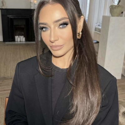 Ellie the Makeup Artist photo