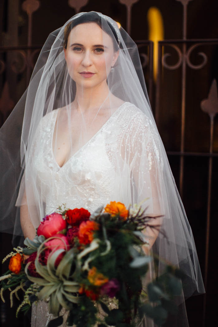 creative-sedona-wedding-in-the-tlaquepaque-arts-and-crafts-village-jane-in-the-woods-7