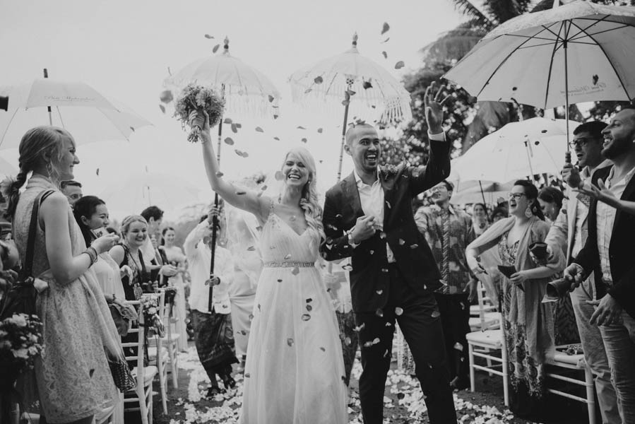 Bohemian-Chic-Bali-Wedding-at-Puri-Wulandari-Terralogical-Photography-10