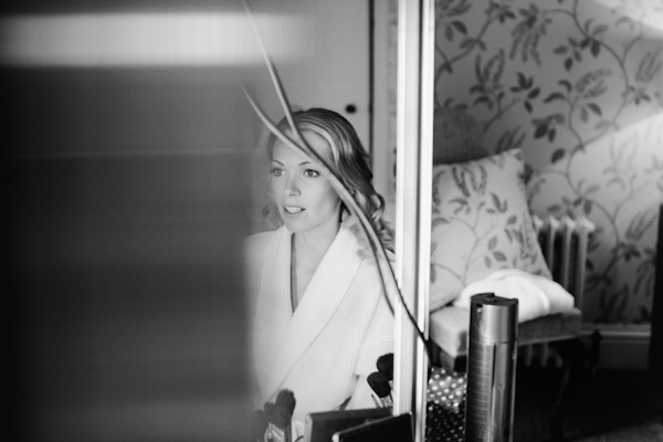 bride getting ready, photo by Sansom Photography | via junebugweddings.com bride getting ready, photo by Sansom Photography | via junebugweddings.com