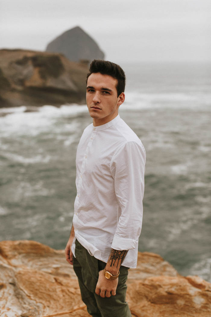 darkly-romantic-cape-kiwanda-elopement-inspiration-d-albrecht-photography-17