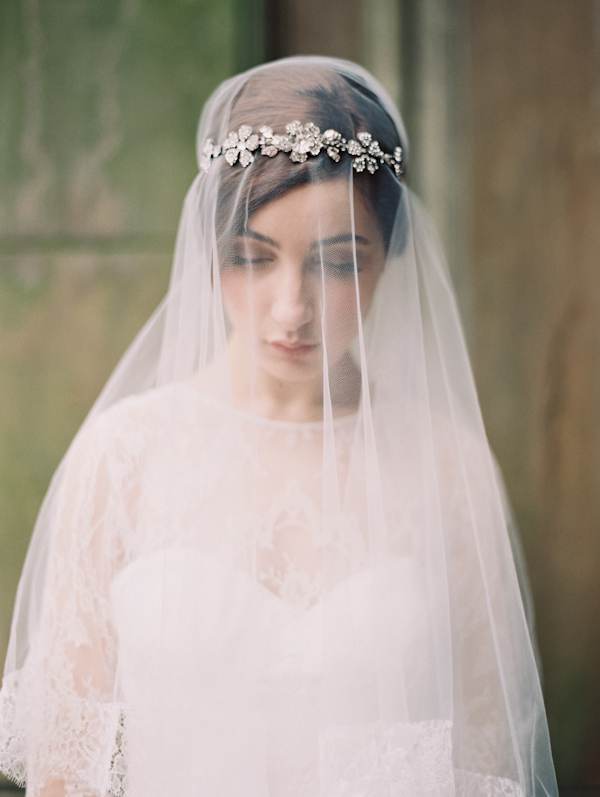 bridal accessories by Enchanted Atelier with photography by Laura Gordon | via junebugweddings.com bridal accessories by Enchanted Atelier with photography by Laura Gordon | via junebugweddings.com