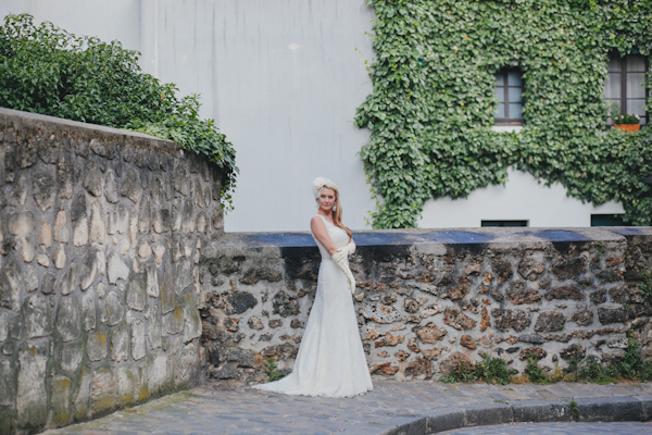intimate destination wedding in Paris, photo by Ophelia and Romeo Photographers | via junebugweddings.com intimate destination wedding in Paris, photo by Ophelia and Romeo Photographers | via junebugweddings.com