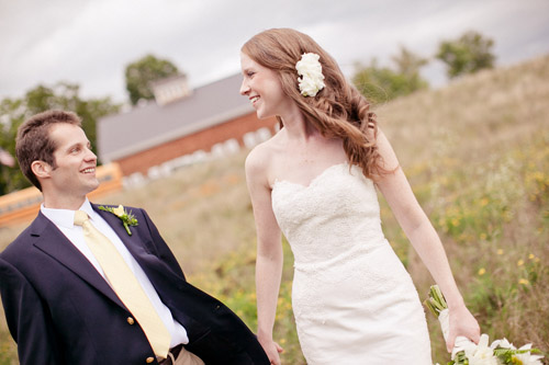 Rustic outdoor New Hampshire barn wedding - photo by Emily Delamater Photography | via junebugweddings.com Rustic outdoor New Hampshire barn wedding - photo by Emily Delamater Photography | via junebugweddings.com